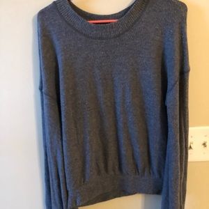 Super soft sweatshirt size XS (runs big)